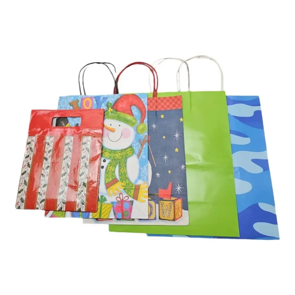 Holiday Gift Bags Lot of 5